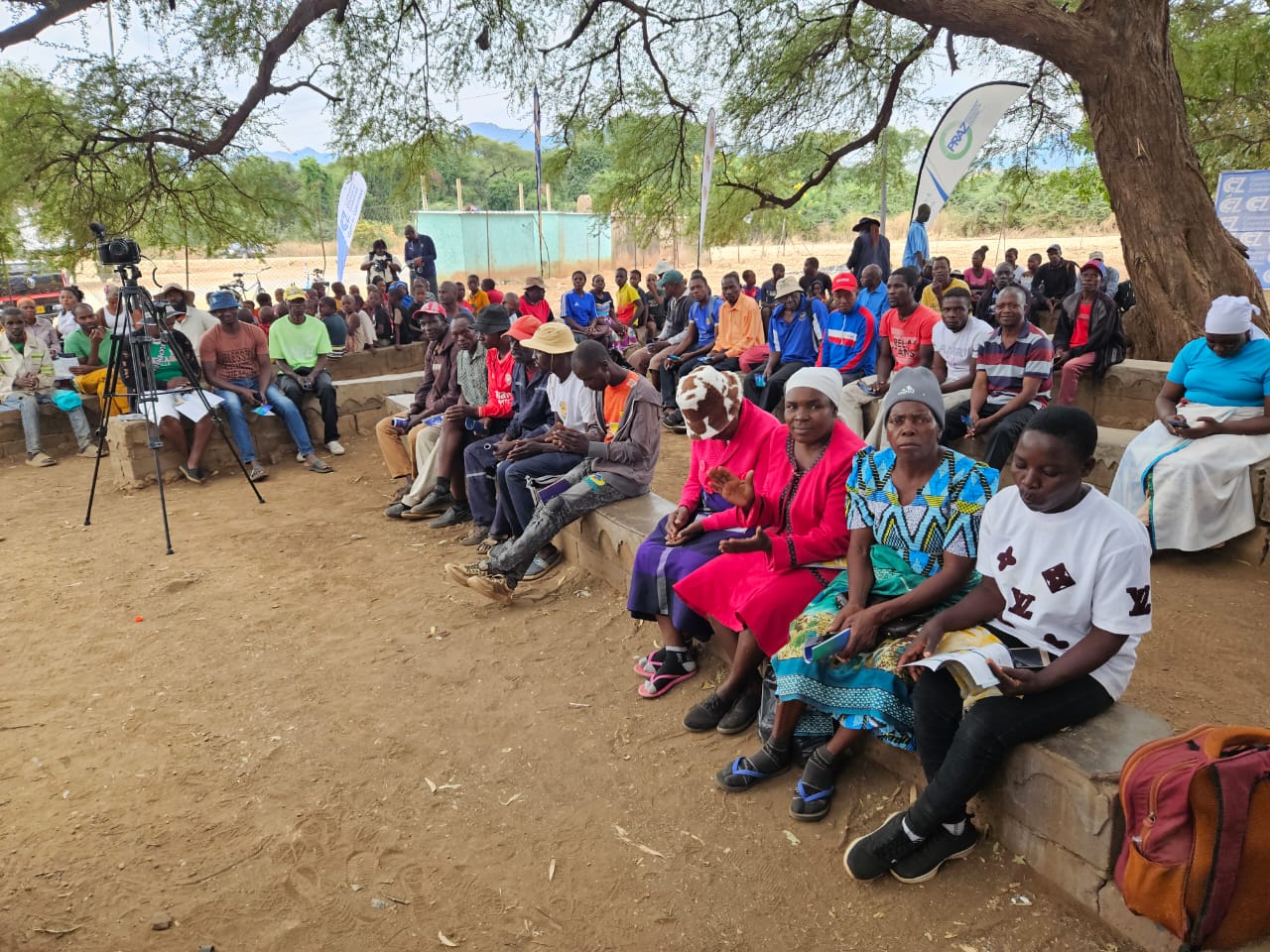 505454614_122123491244833371_6350565407673170746_n Meeting<br />